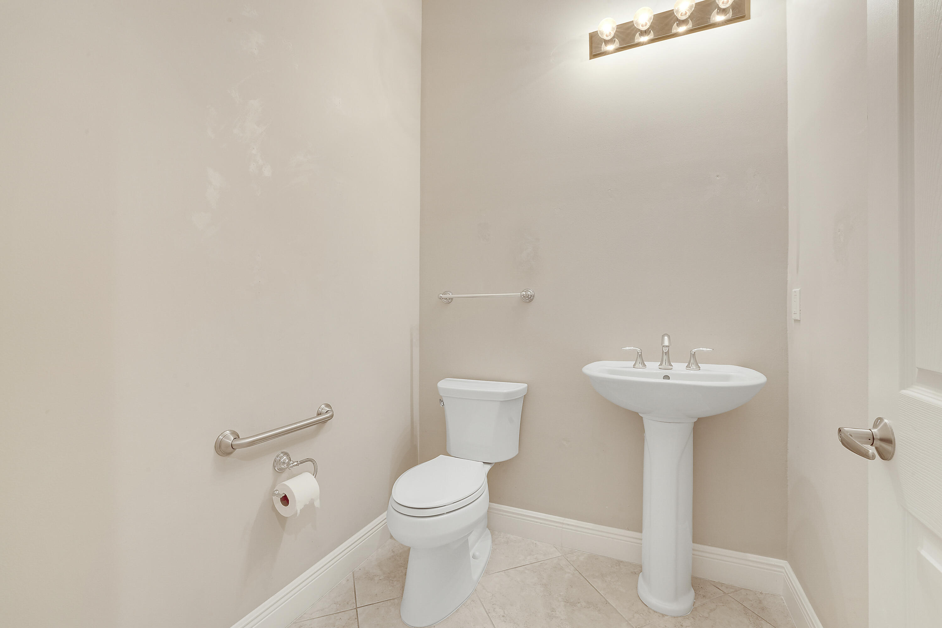 243 SE Ethan Terrace