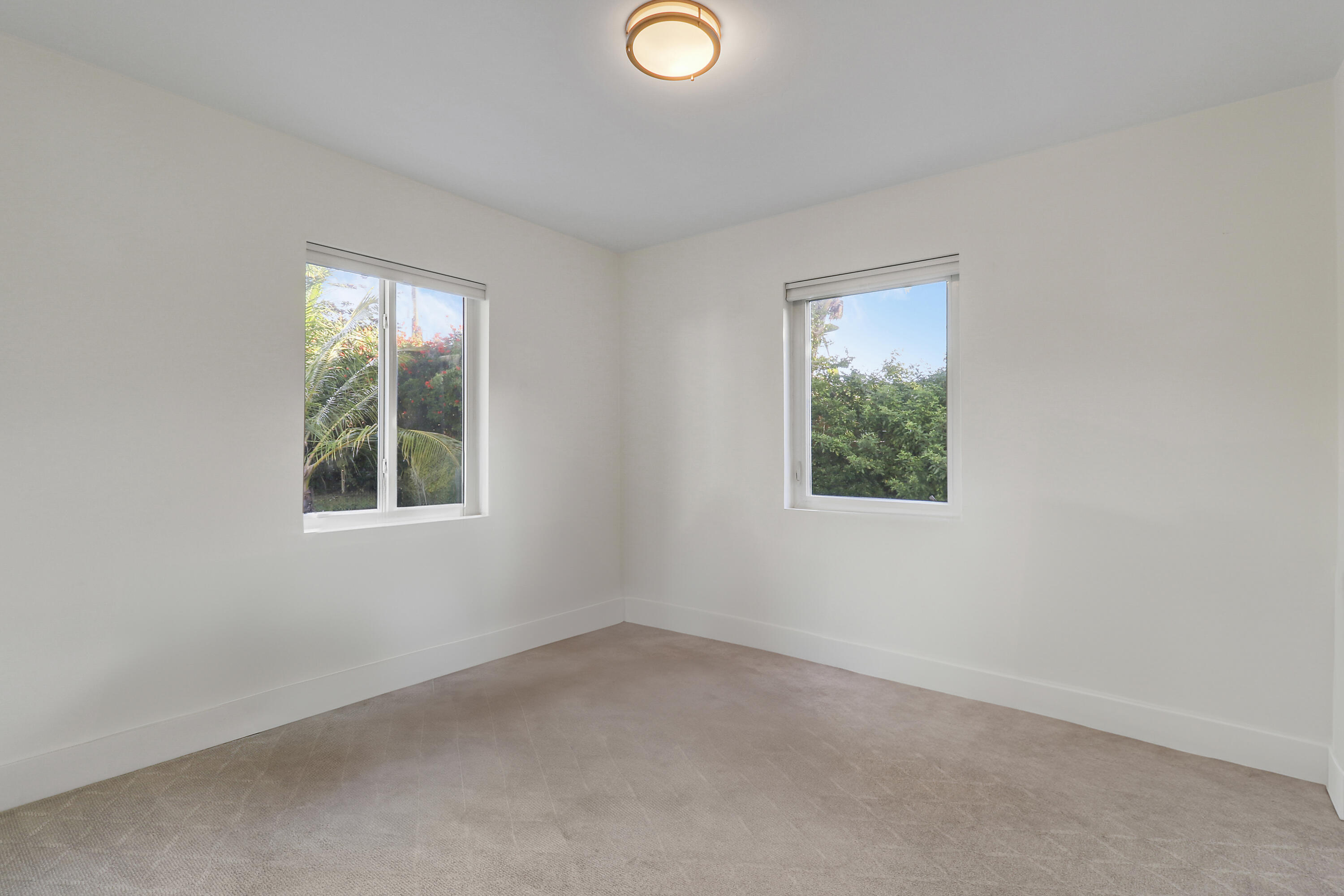 405 Ebbtide Drive Drive