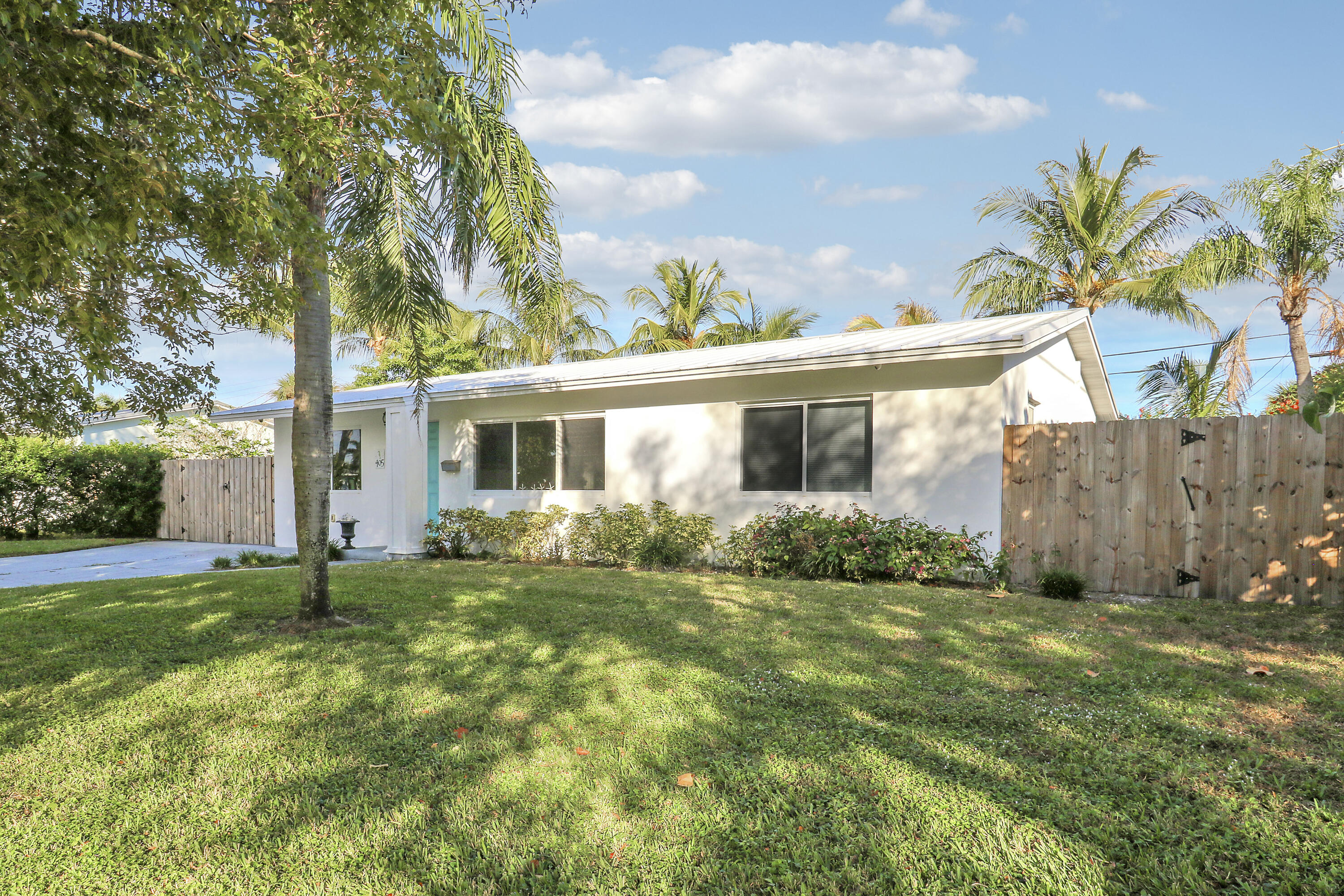 405 Ebbtide Drive Drive