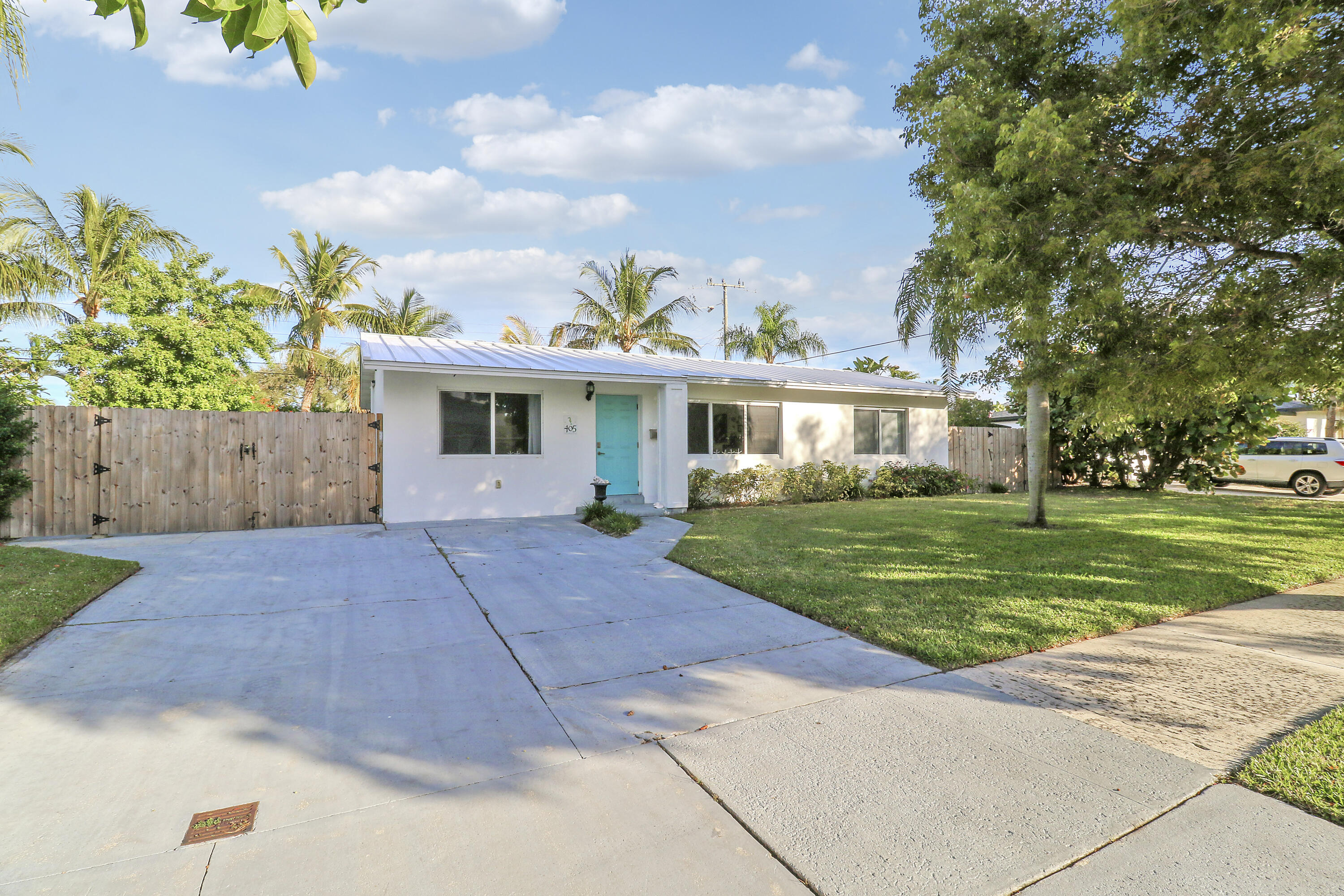 405 Ebbtide Drive Drive