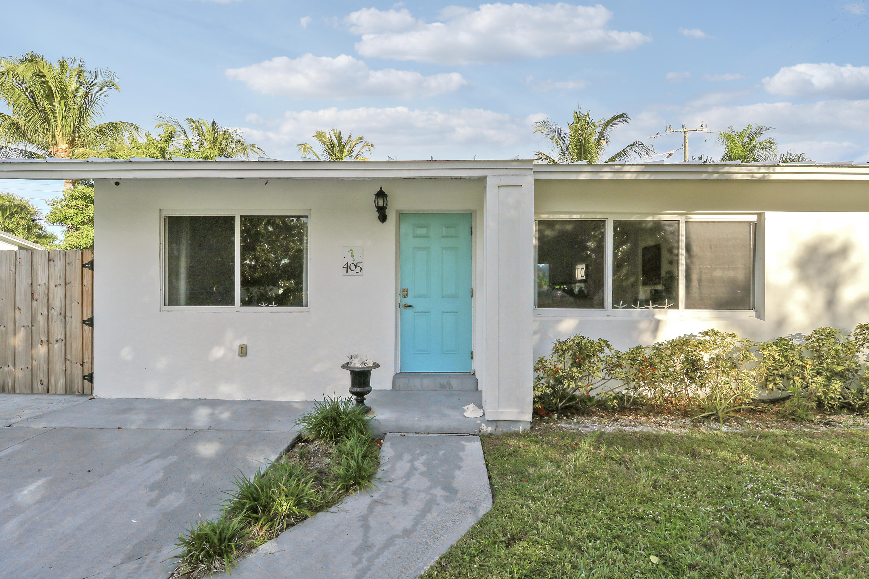 405 Ebbtide Drive Drive