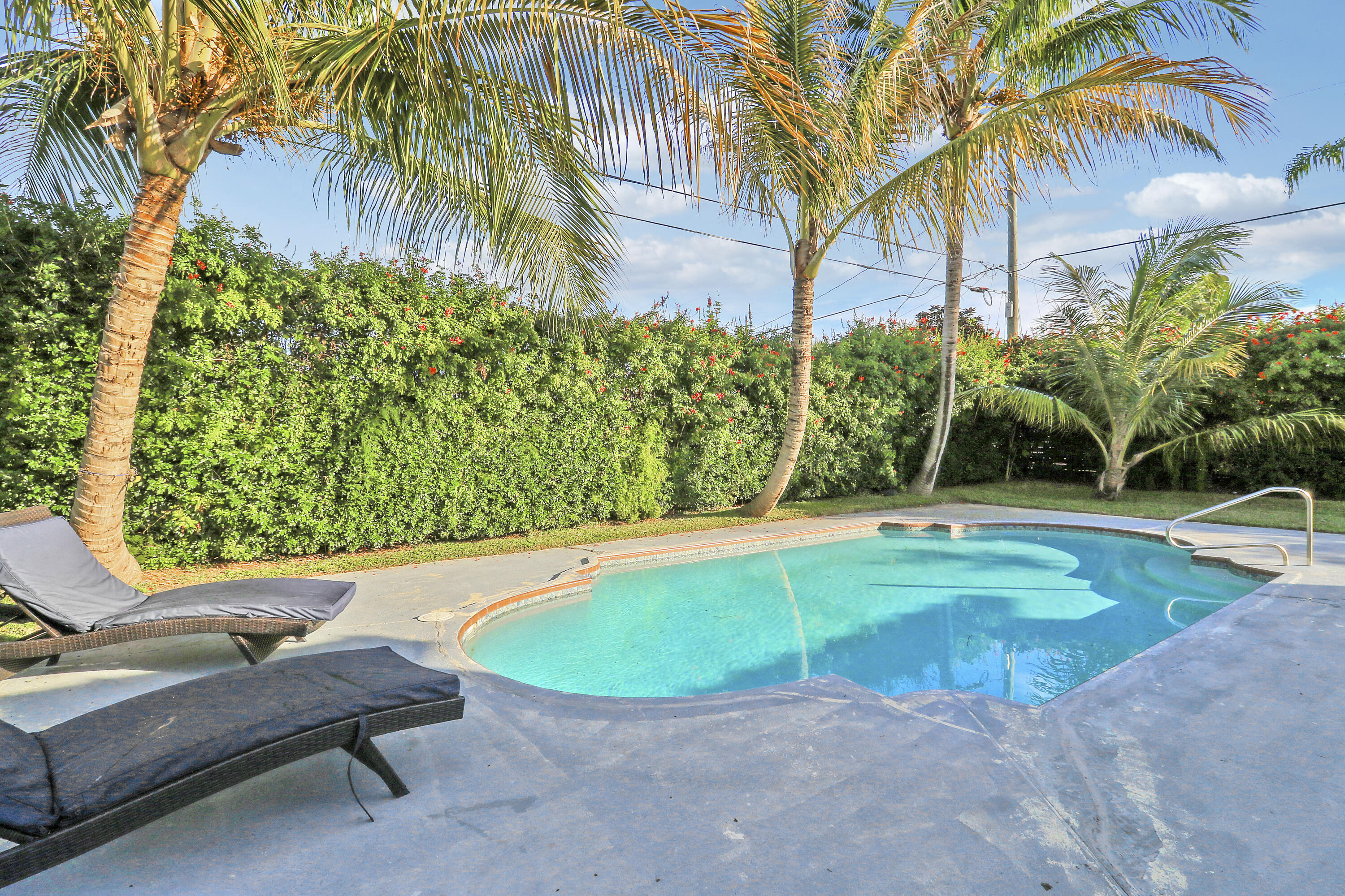 405 Ebbtide Drive Drive