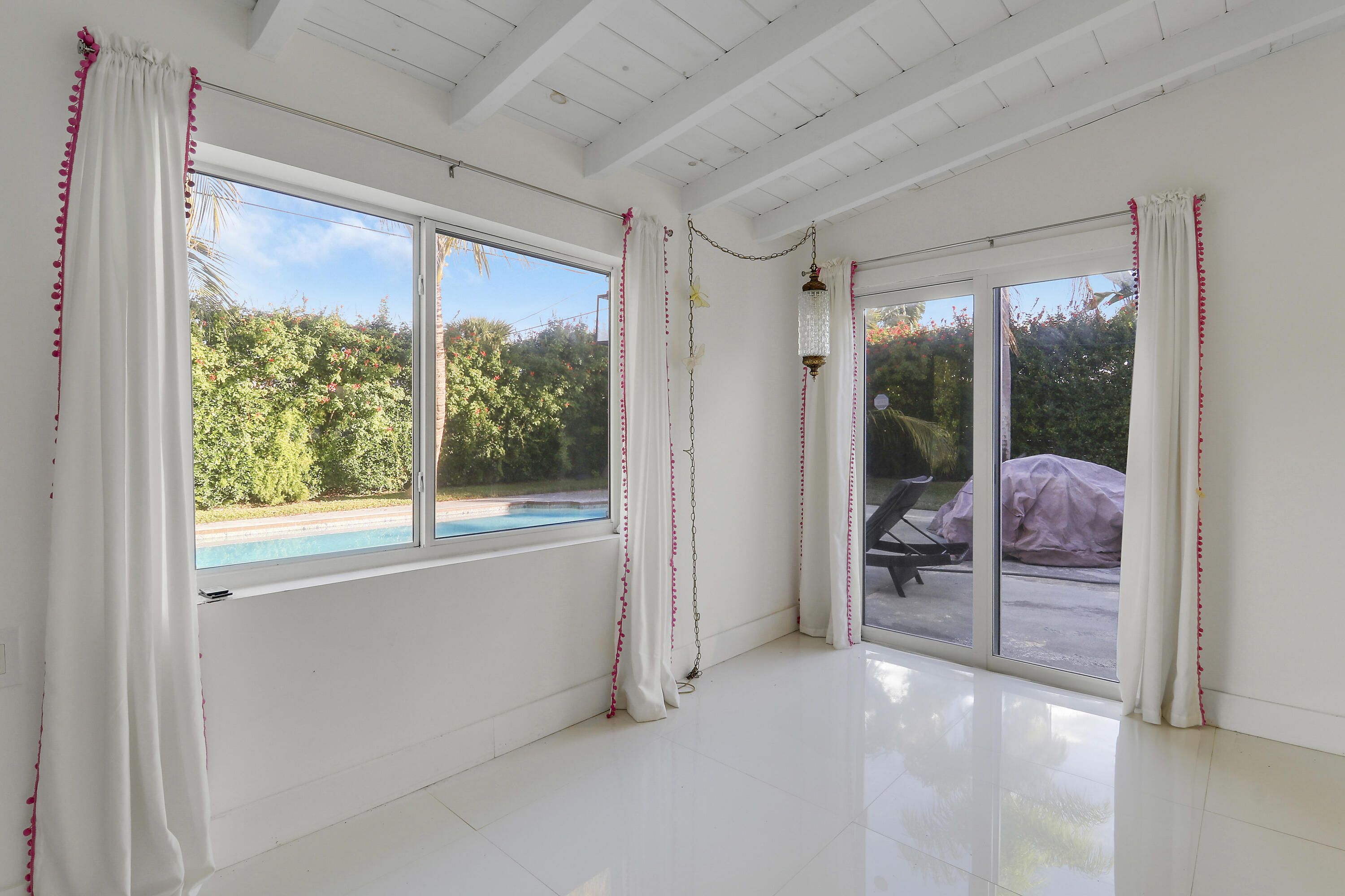 405 Ebbtide Drive Drive