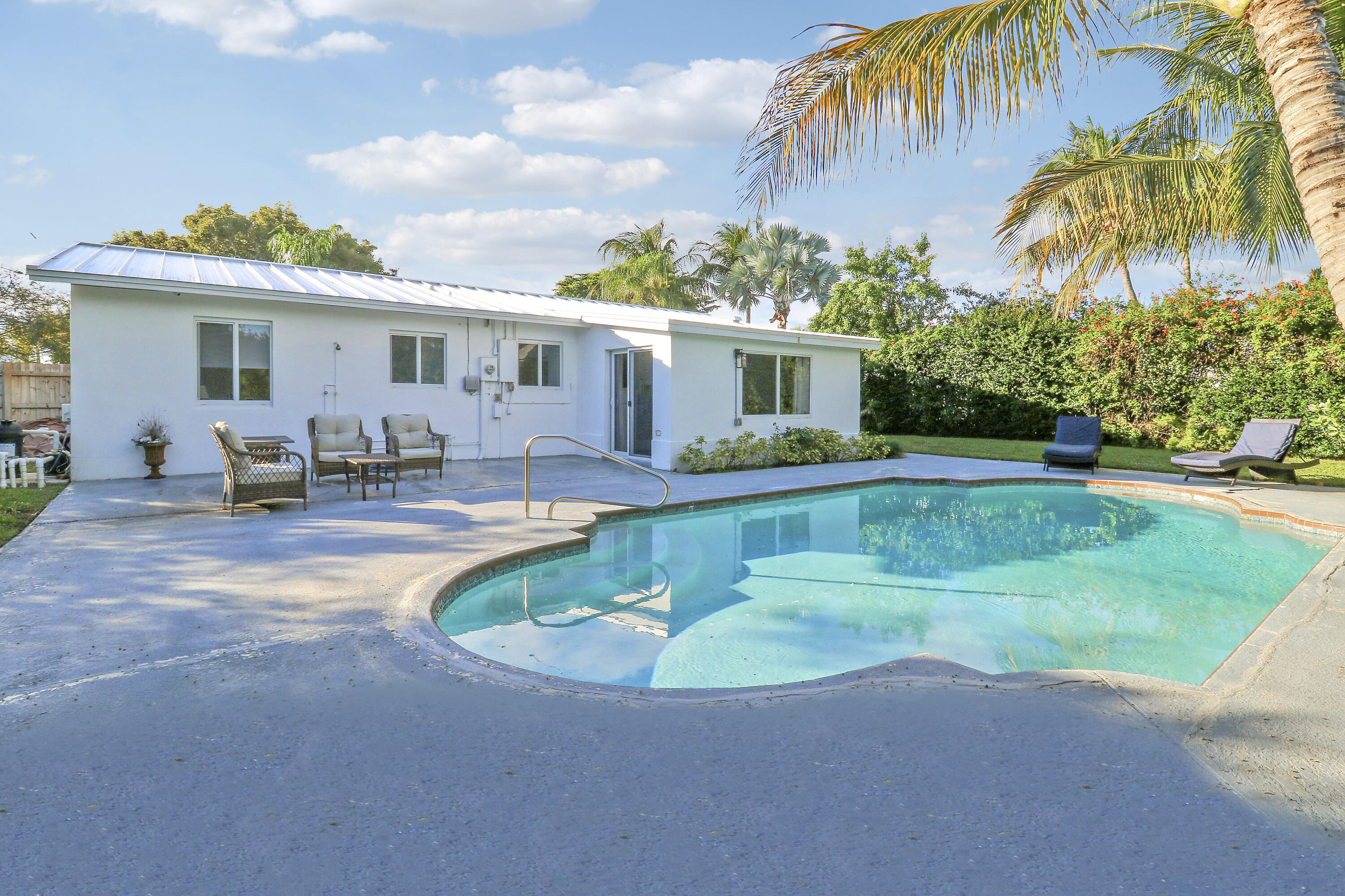 405 Ebbtide Drive Drive