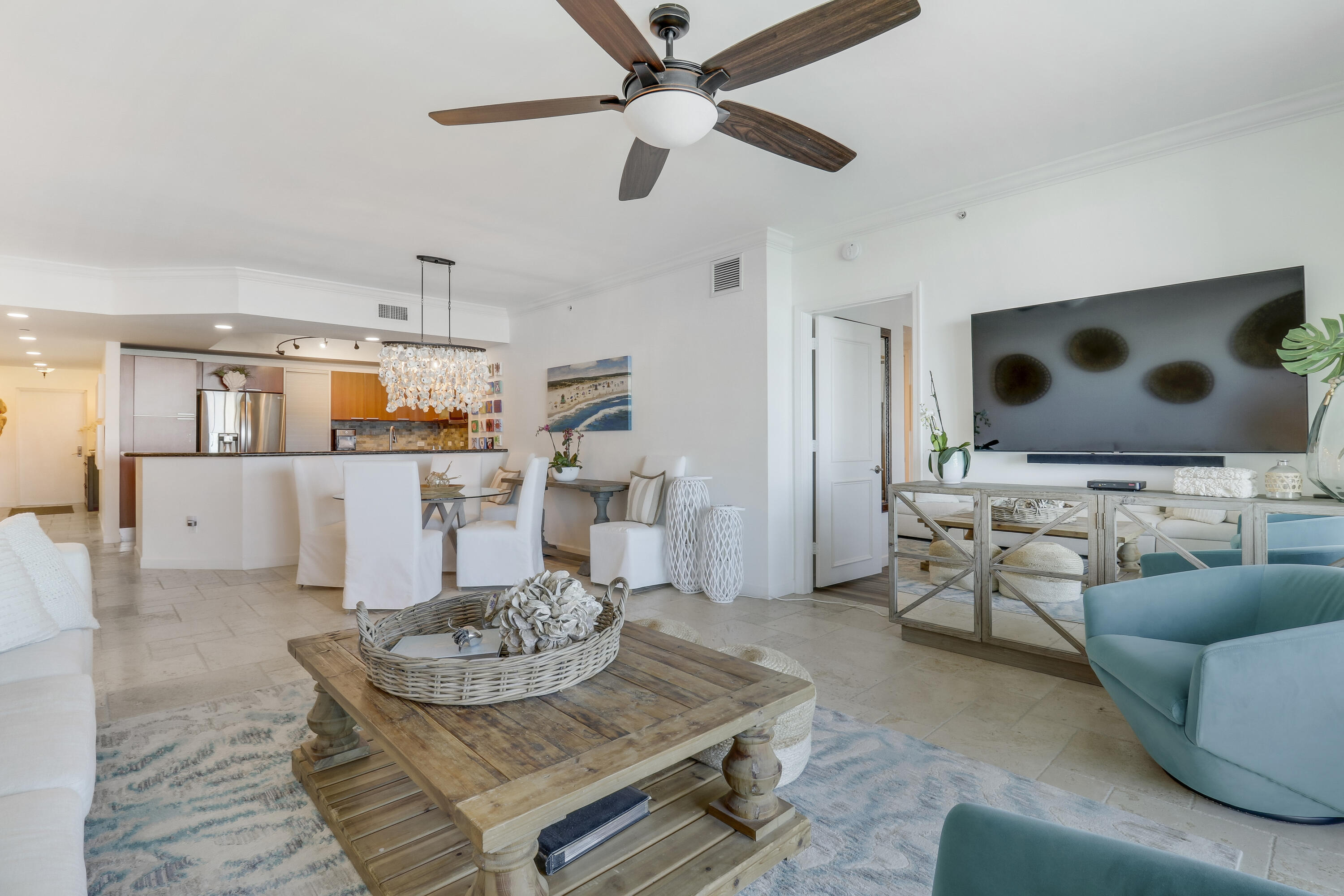 2640 Lake Shore Drive 1508