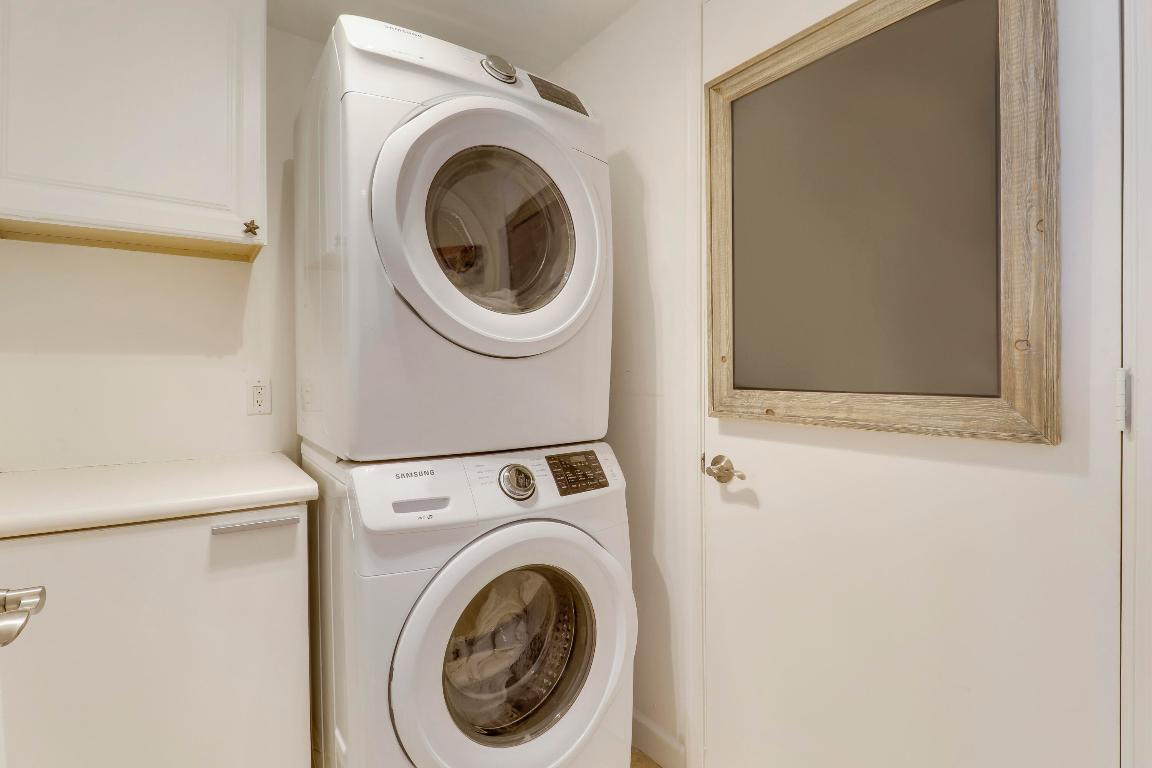 2640 Lake Shore Drive 1508