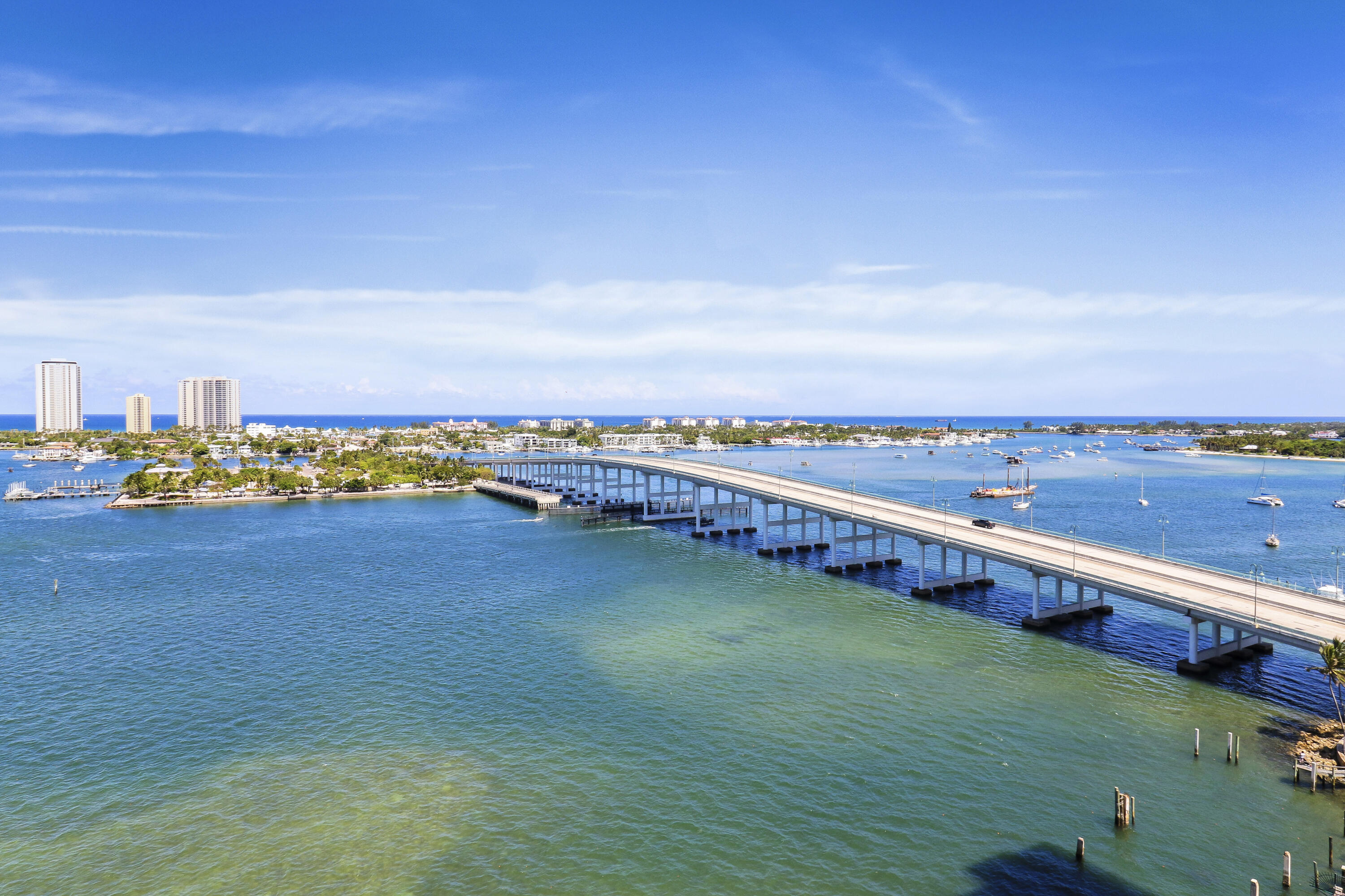 2640 Lake Shore Drive 1508