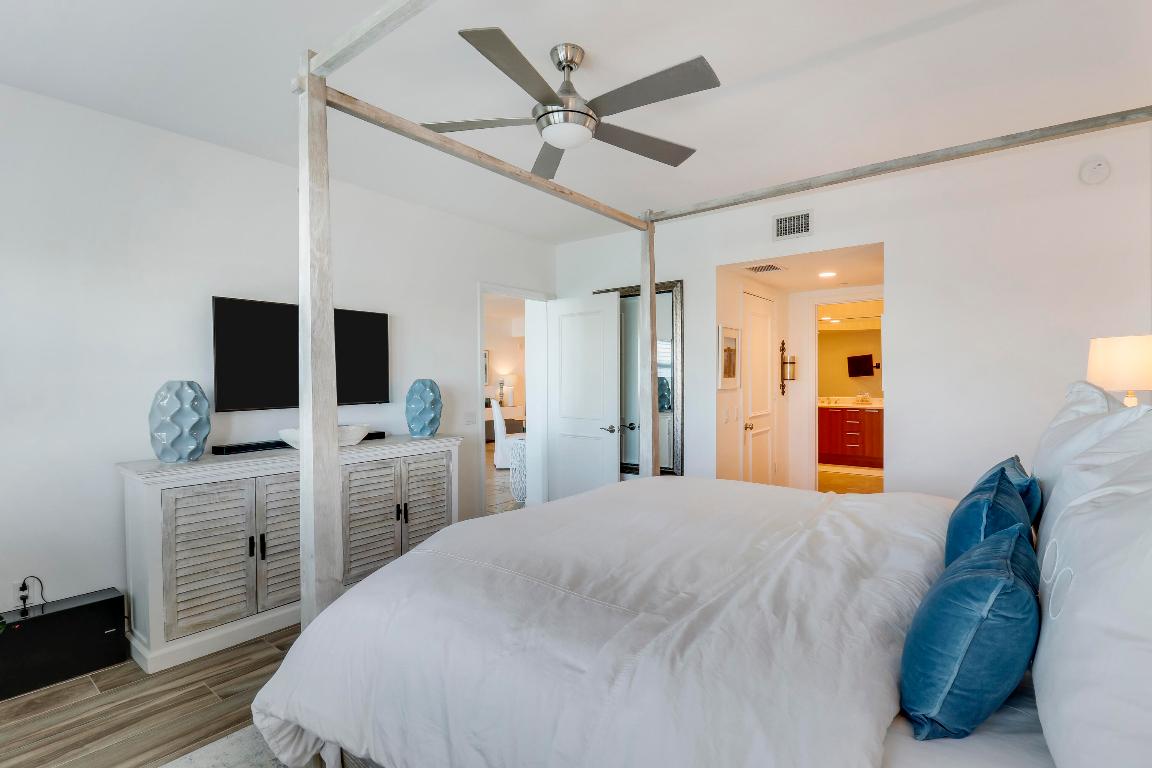 2640 Lake Shore Drive 1508