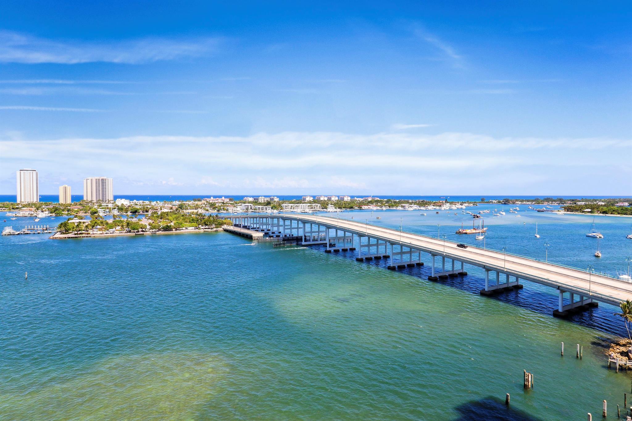 2640 Lake Shore Drive 1508