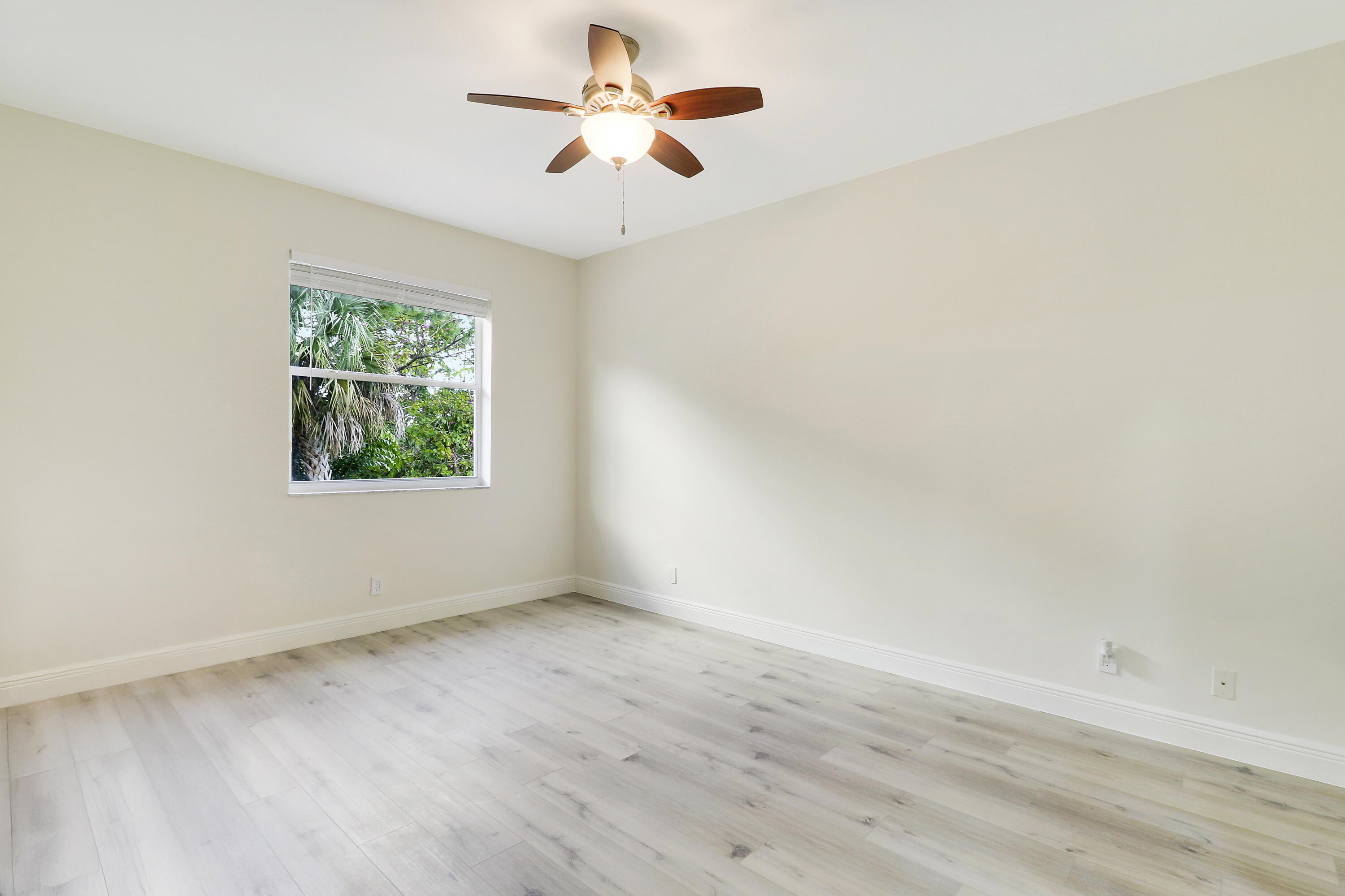 147 Sedona Way