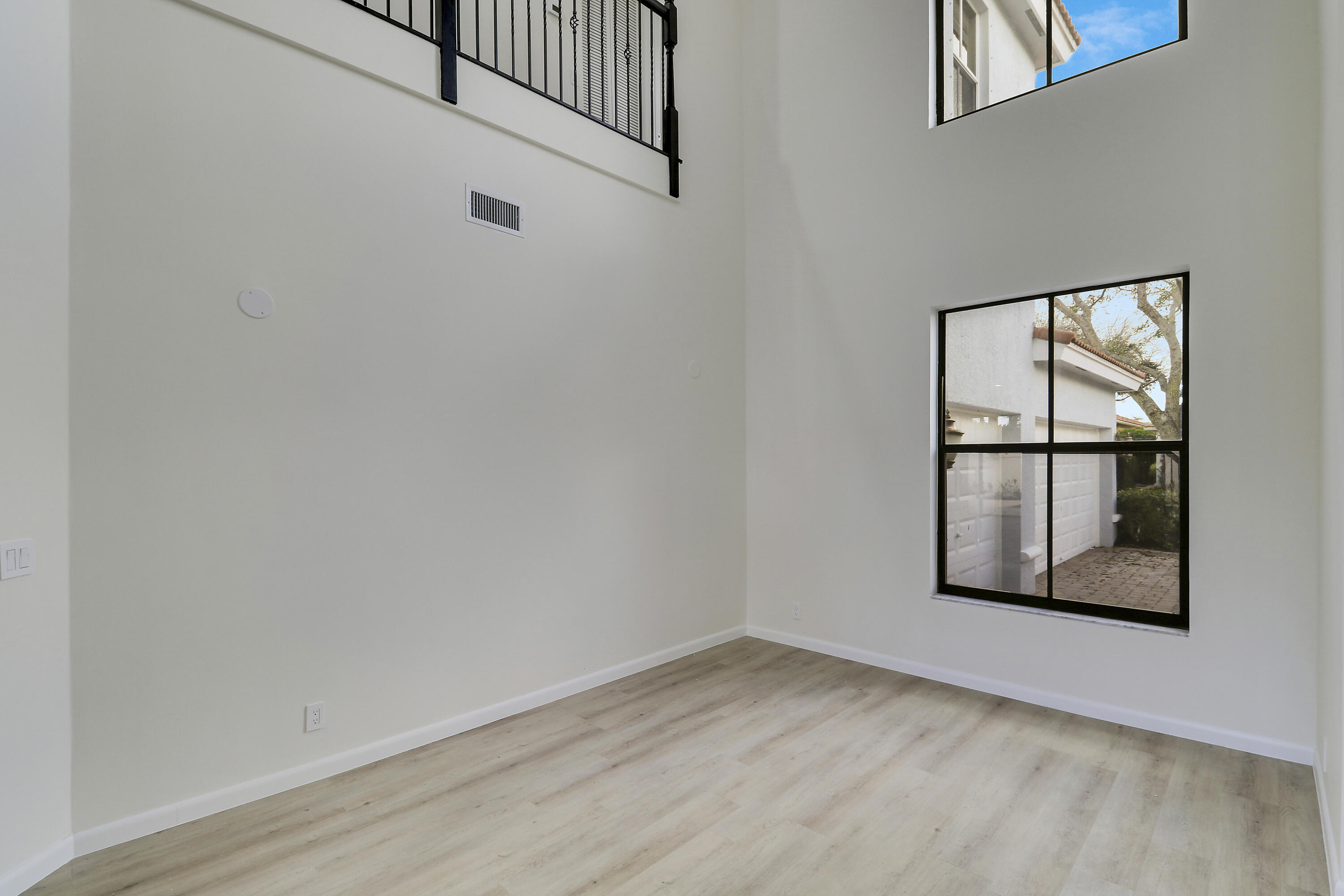 147 Sedona Way