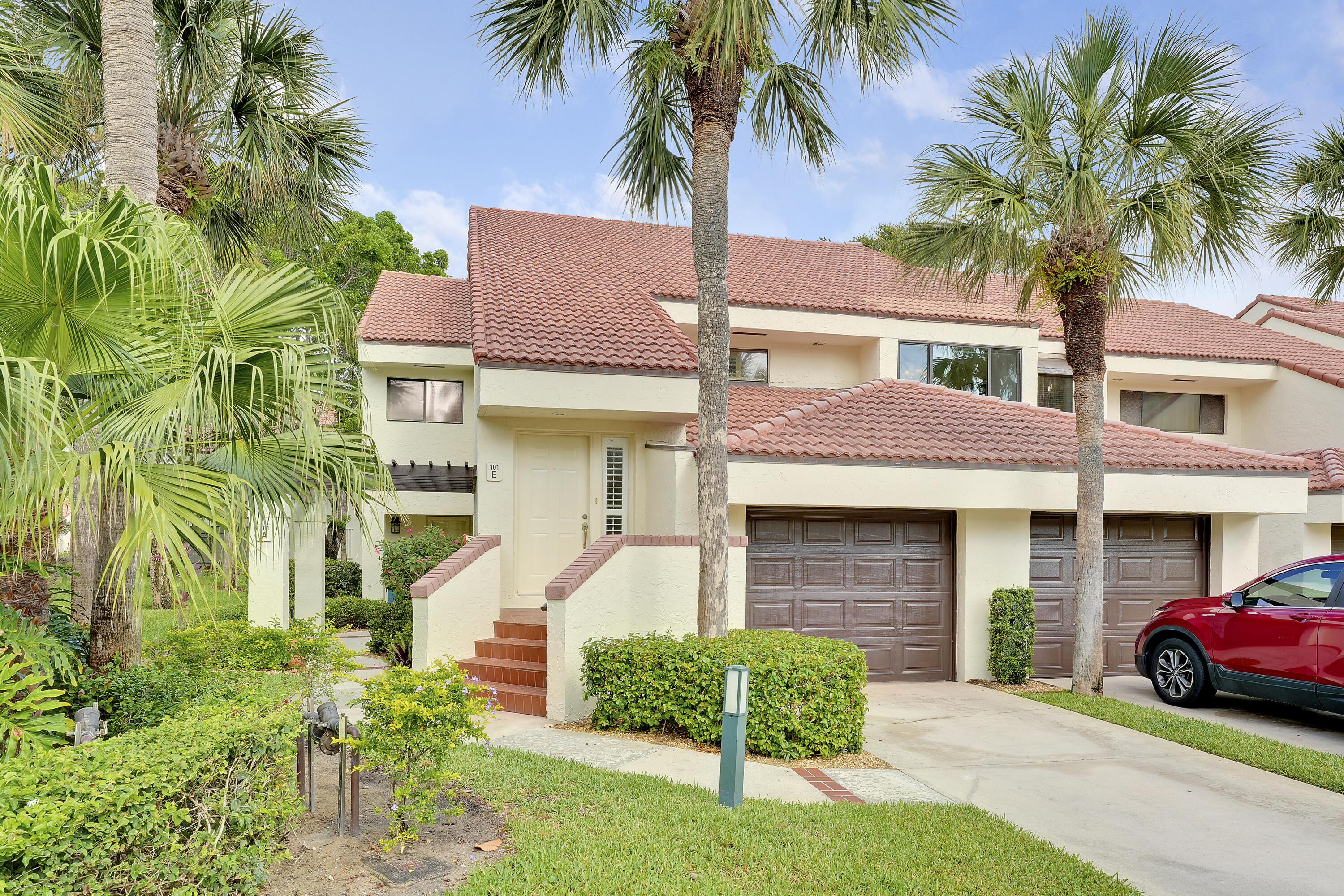 101 Sea Oats Drive E