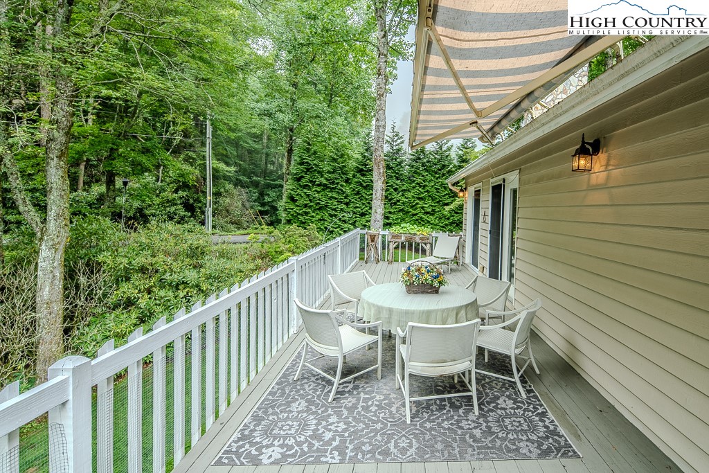 132 Elizabeth Lane