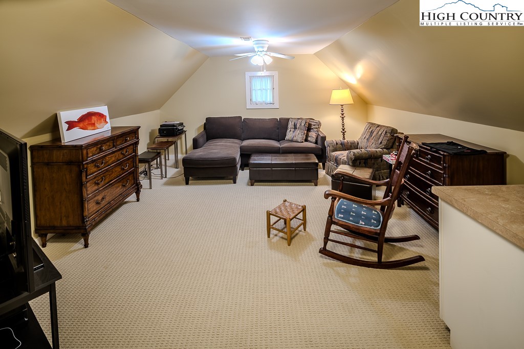 313 Mockingbird Lane
