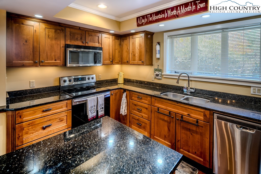 200 Glenwood Lane G25