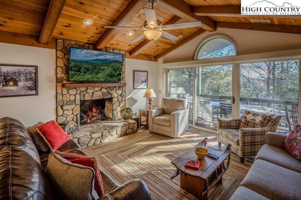 210 Hill Beck 203