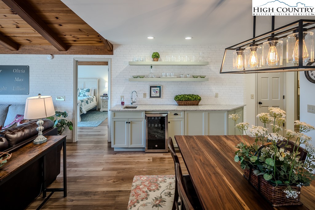 210 Hill Beck 203