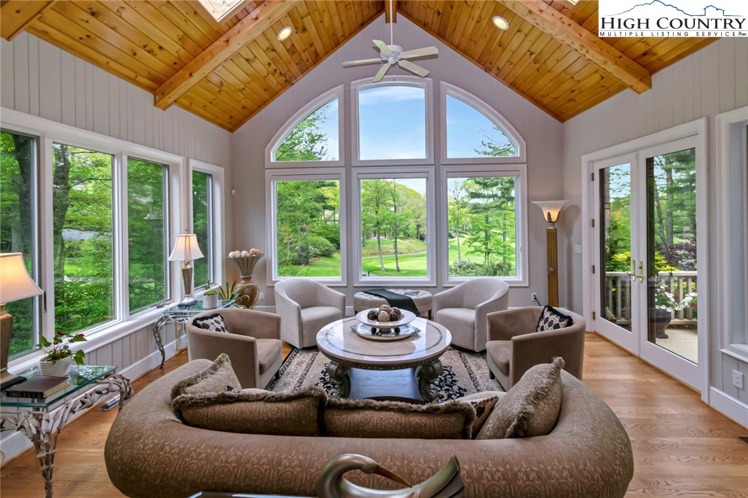 137 Fairway 12 Court