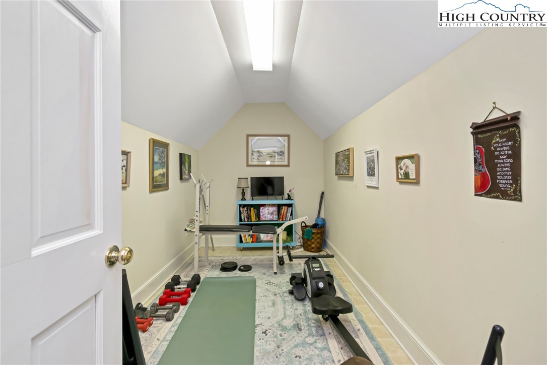 137 Fairway 12 Court