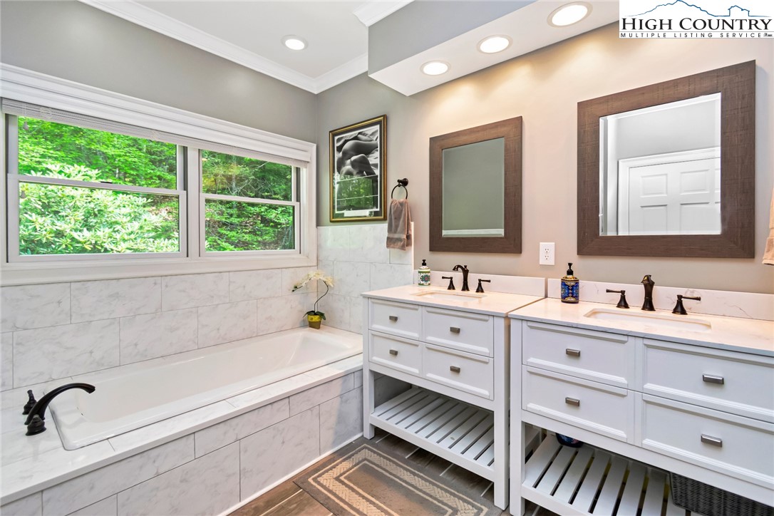 137 Fairway 12 Court