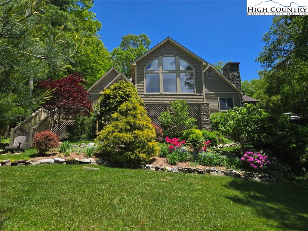 137 Fairway 12 Court