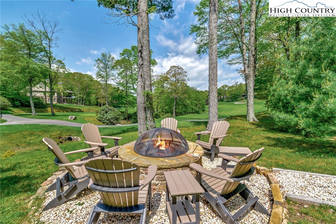 137 Fairway 12 Court