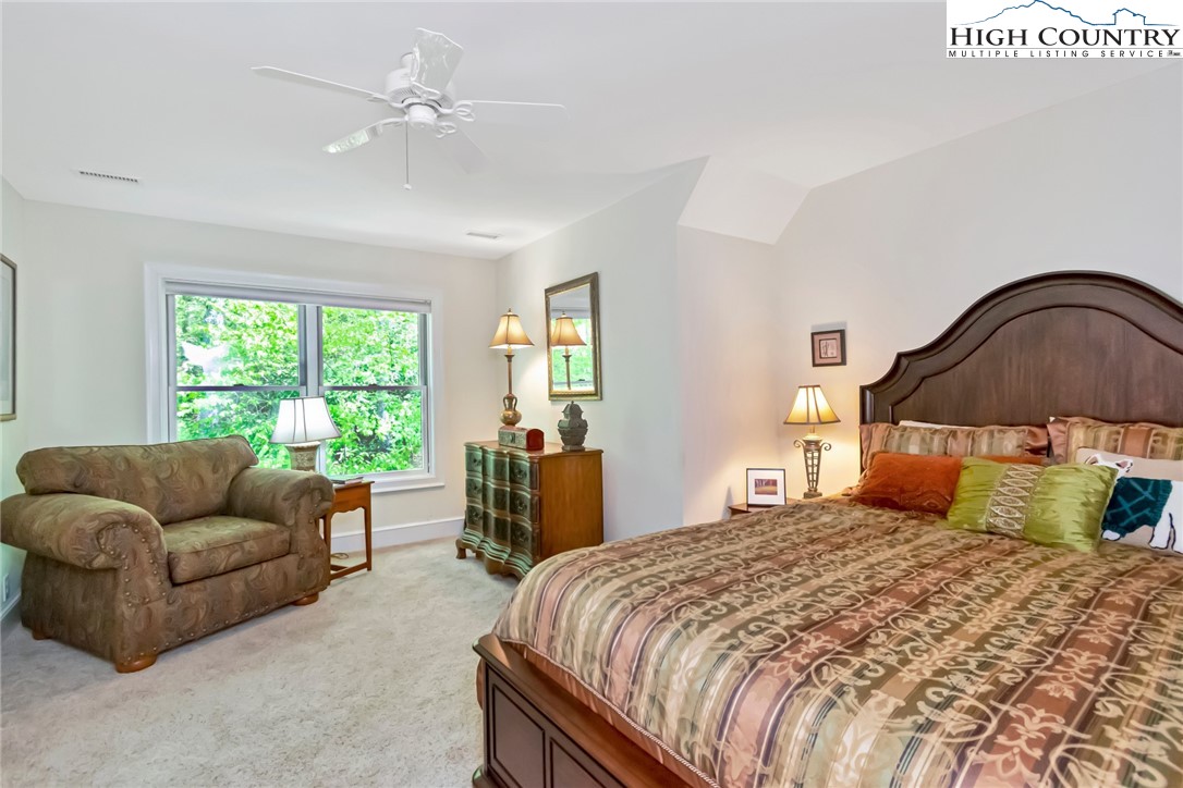 137 Fairway 12 Court
