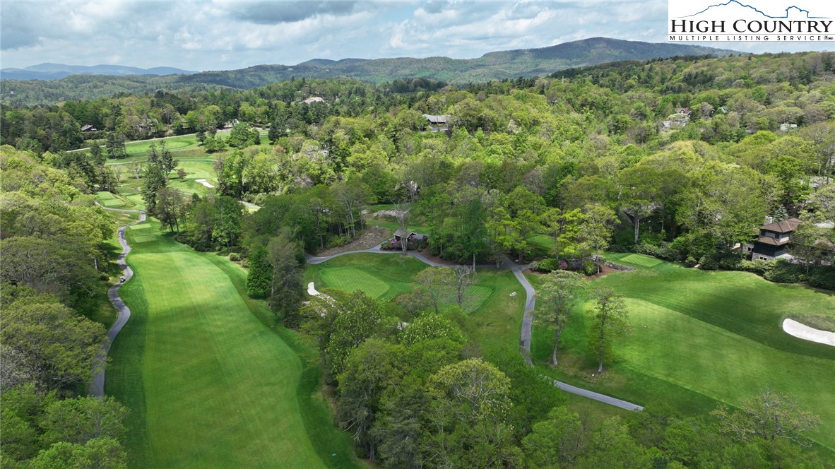 137 Fairway 12 Court