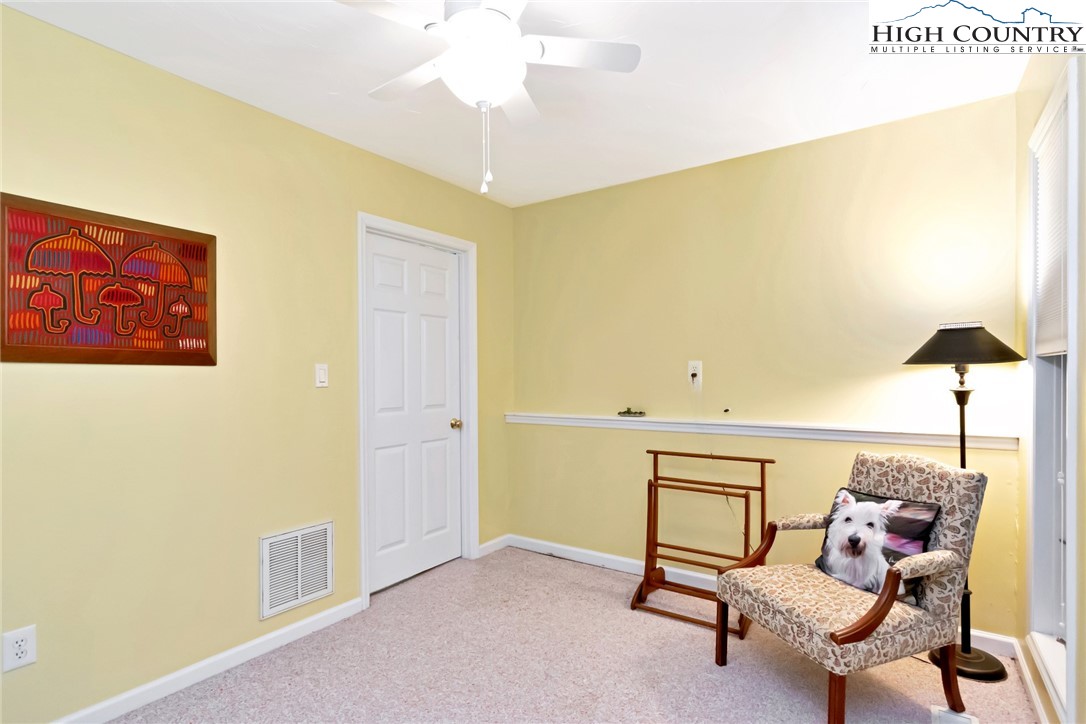 143 Grassy Knoll Way