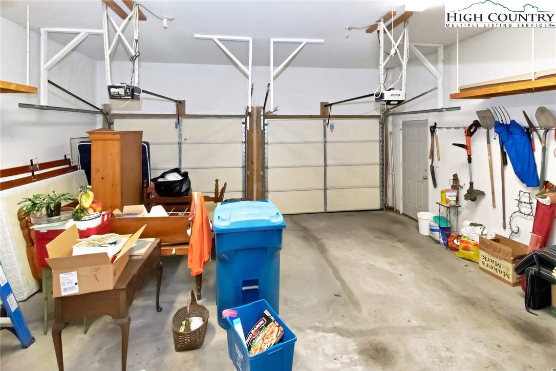 143 Grassy Knoll Way