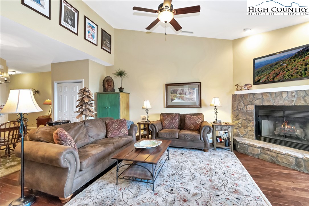 150 Prudden Lane 304
