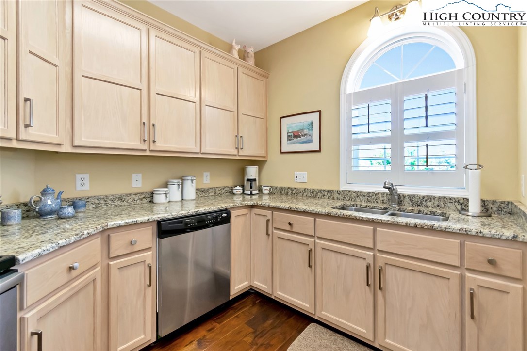 150 Prudden Lane 304