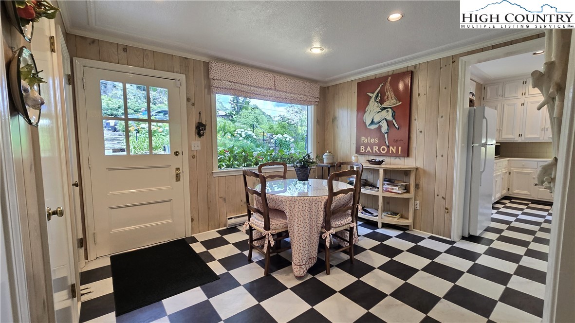 135 Dogwood Lane