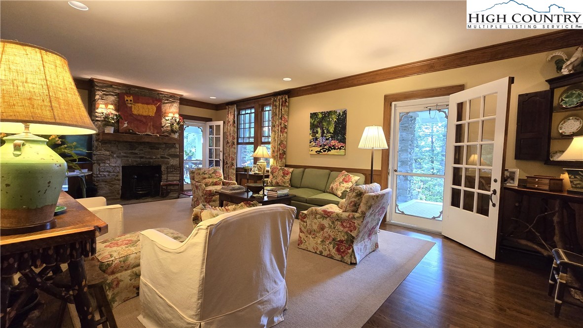 135 Dogwood Lane