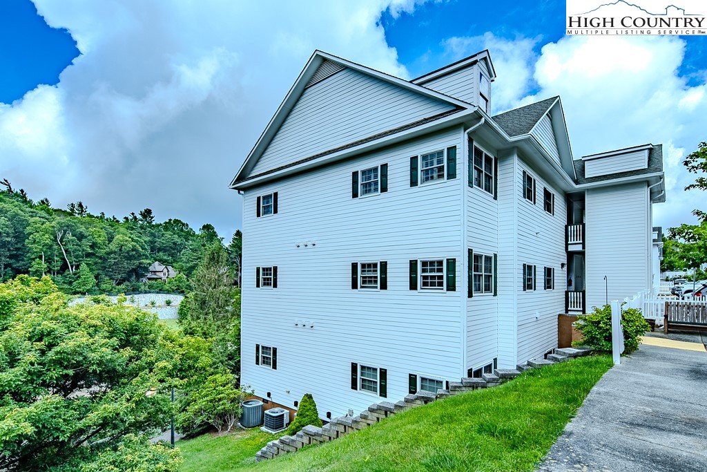 240 Village Drive 405