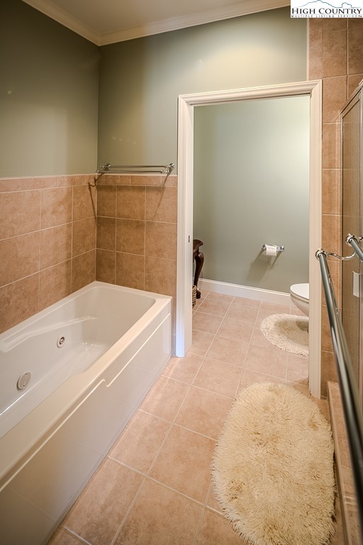 240 Village Drive 405