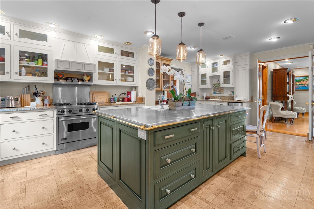 280 Mayview Rock Drive
