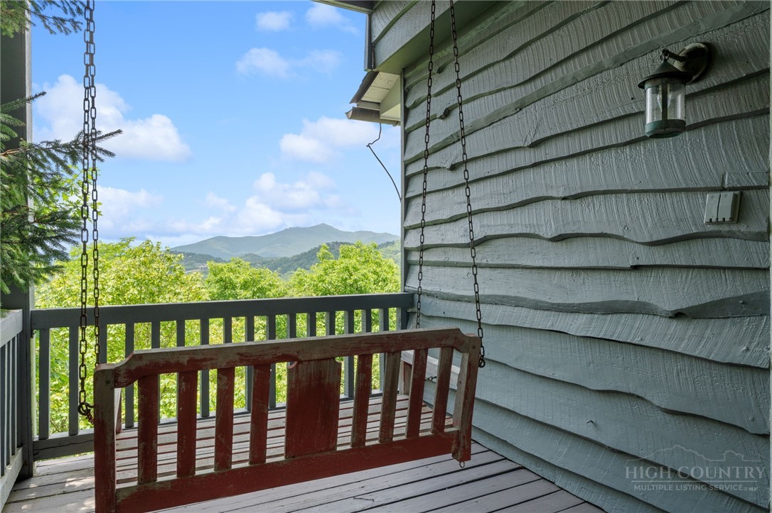 280 Mayview Rock Drive