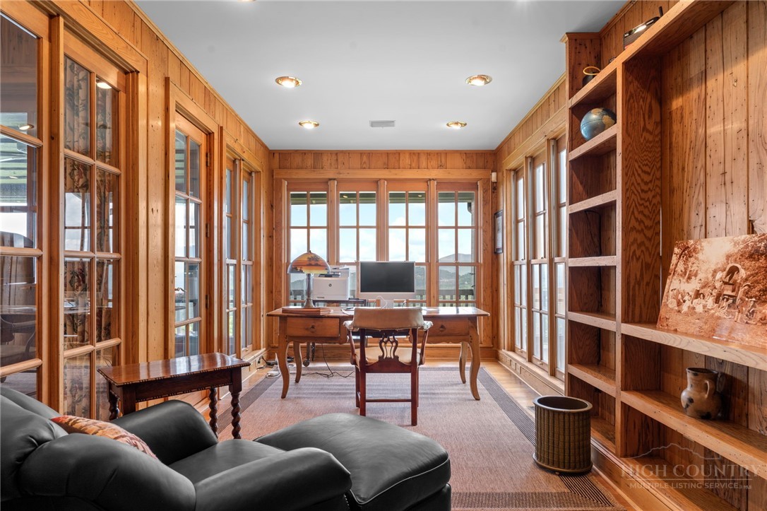 280 Mayview Rock Drive