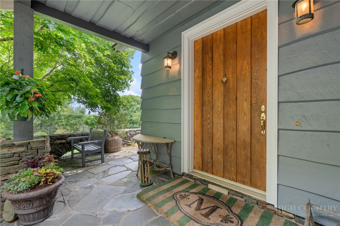 280 Mayview Rock Drive