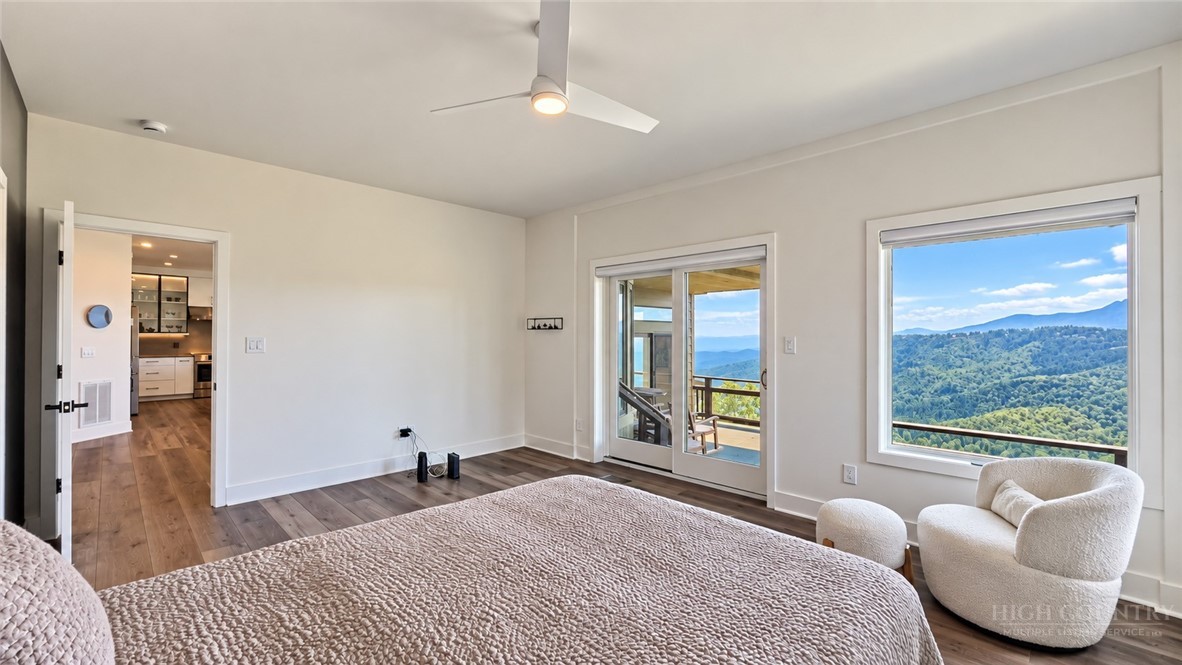 1073 Wonderland Trail B