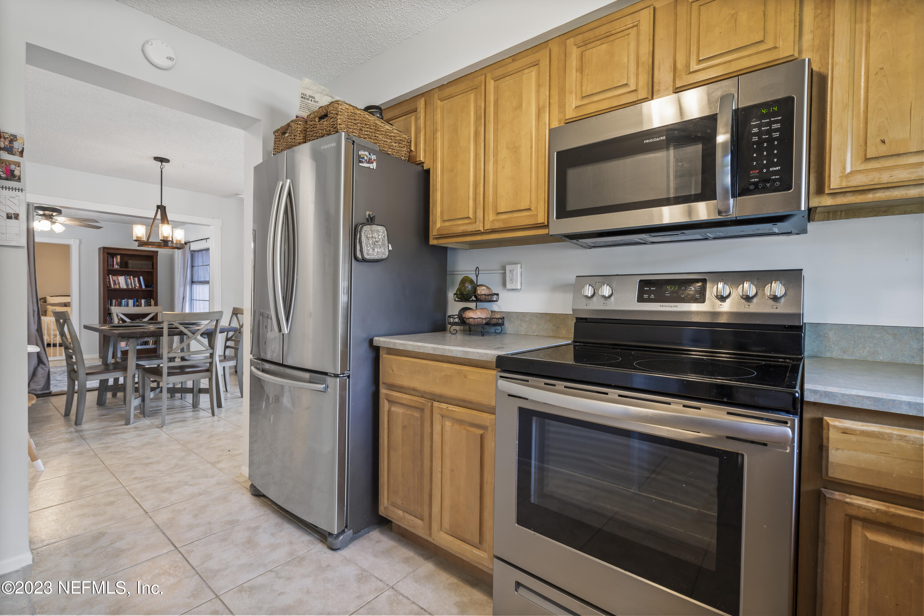 210 DELTONA Boulevard