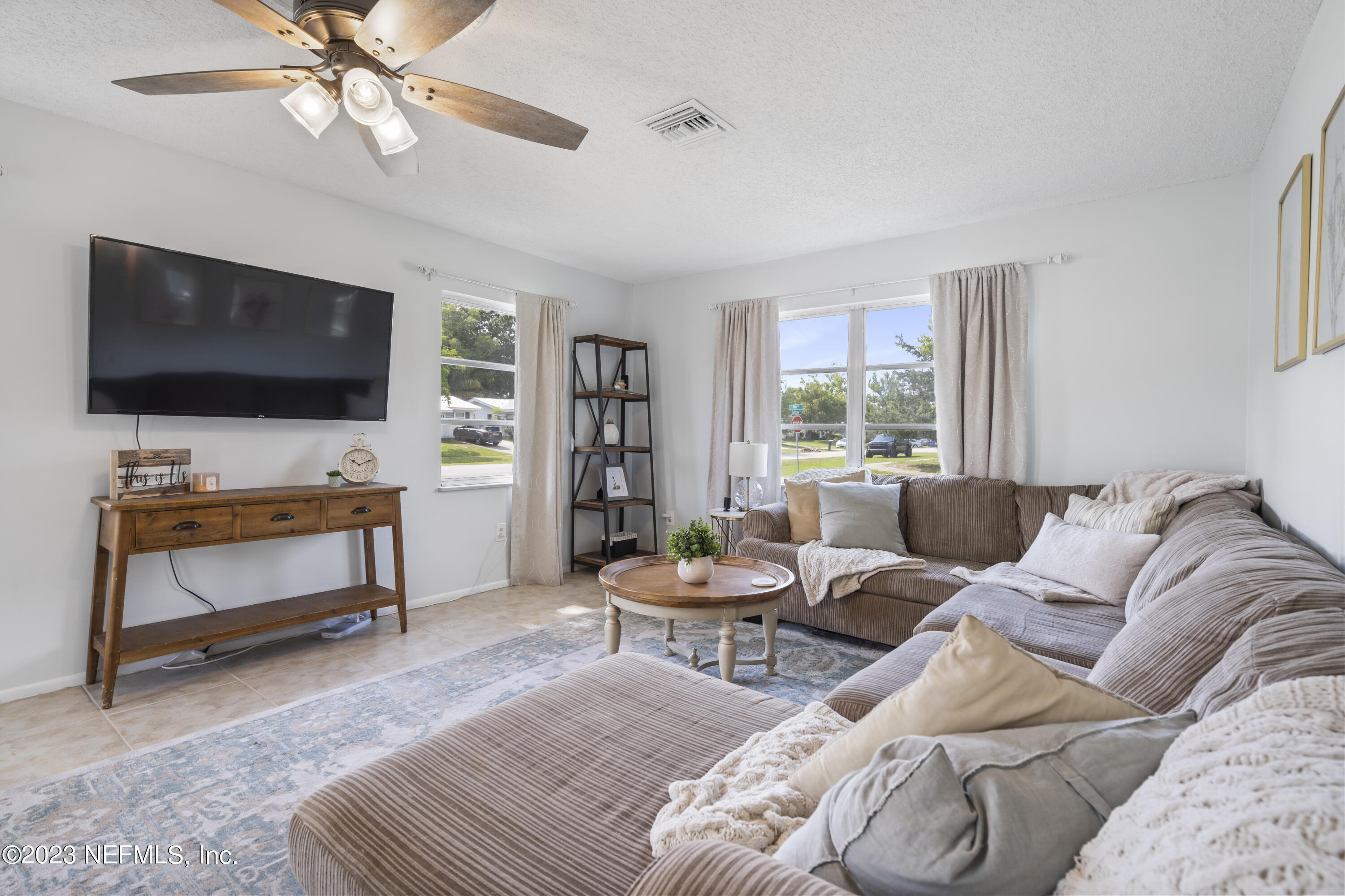 210 DELTONA Boulevard