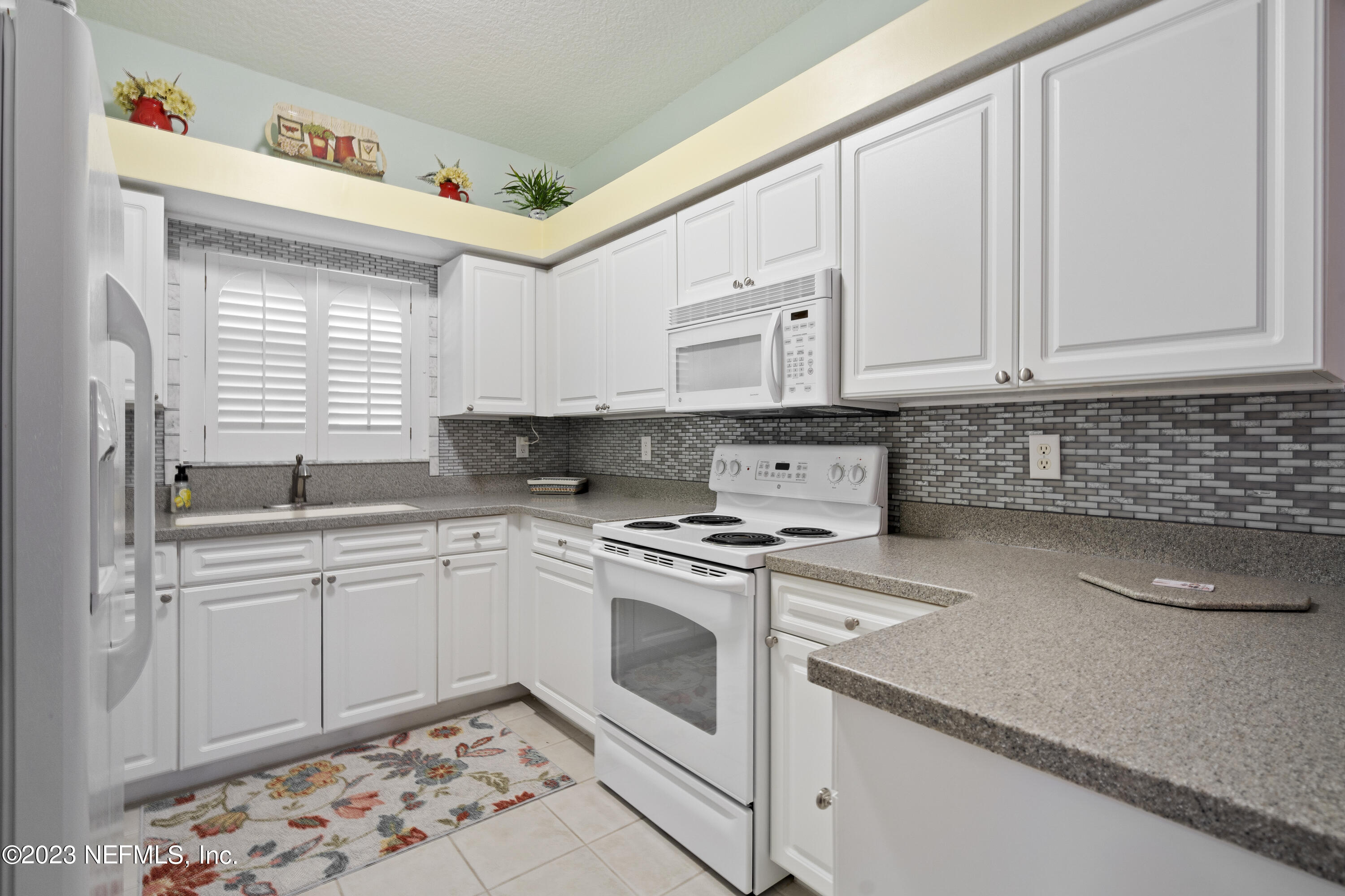 104 LAUREL WOOD WAY, 203