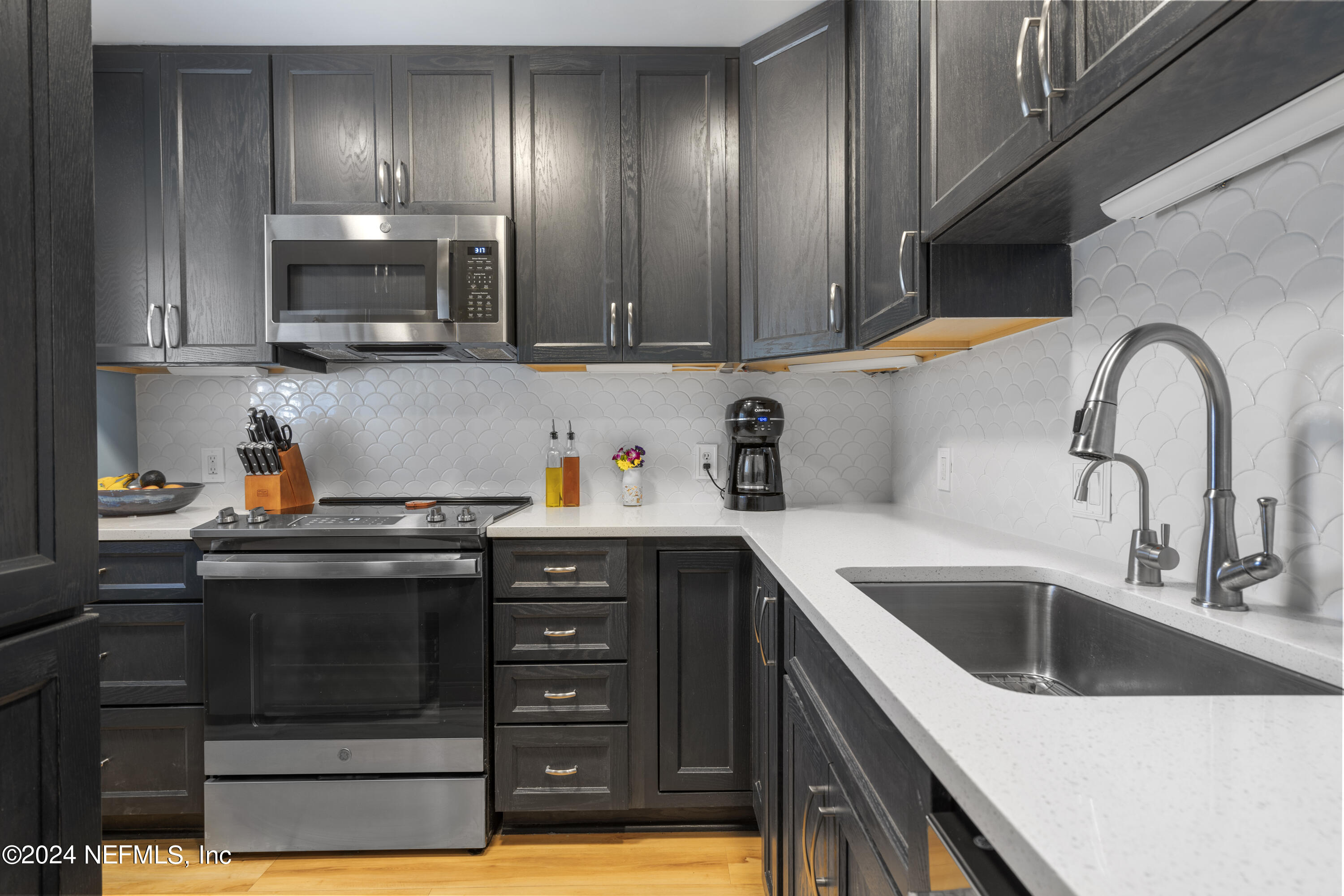 18 N ST AUGUSTINE Boulevard Unit: 3