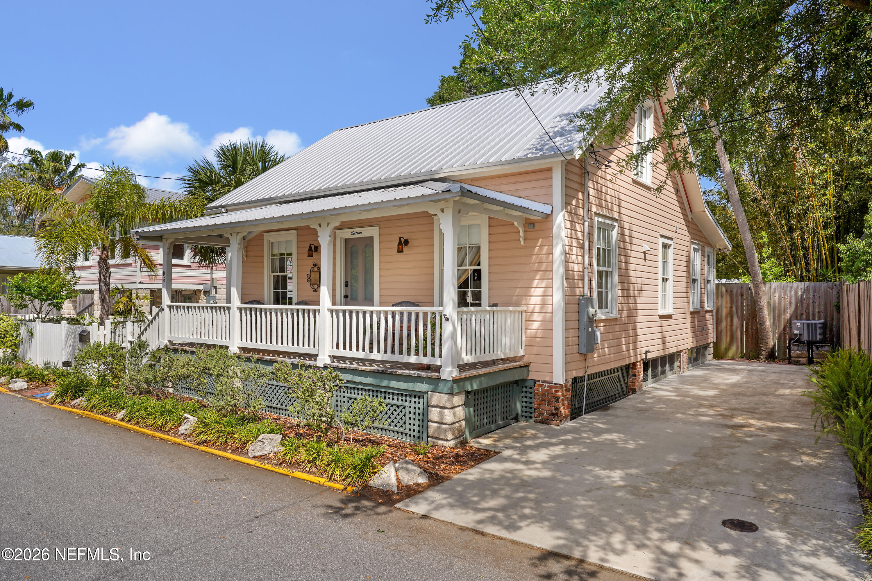 16 LOCUST Street, St. Augustine