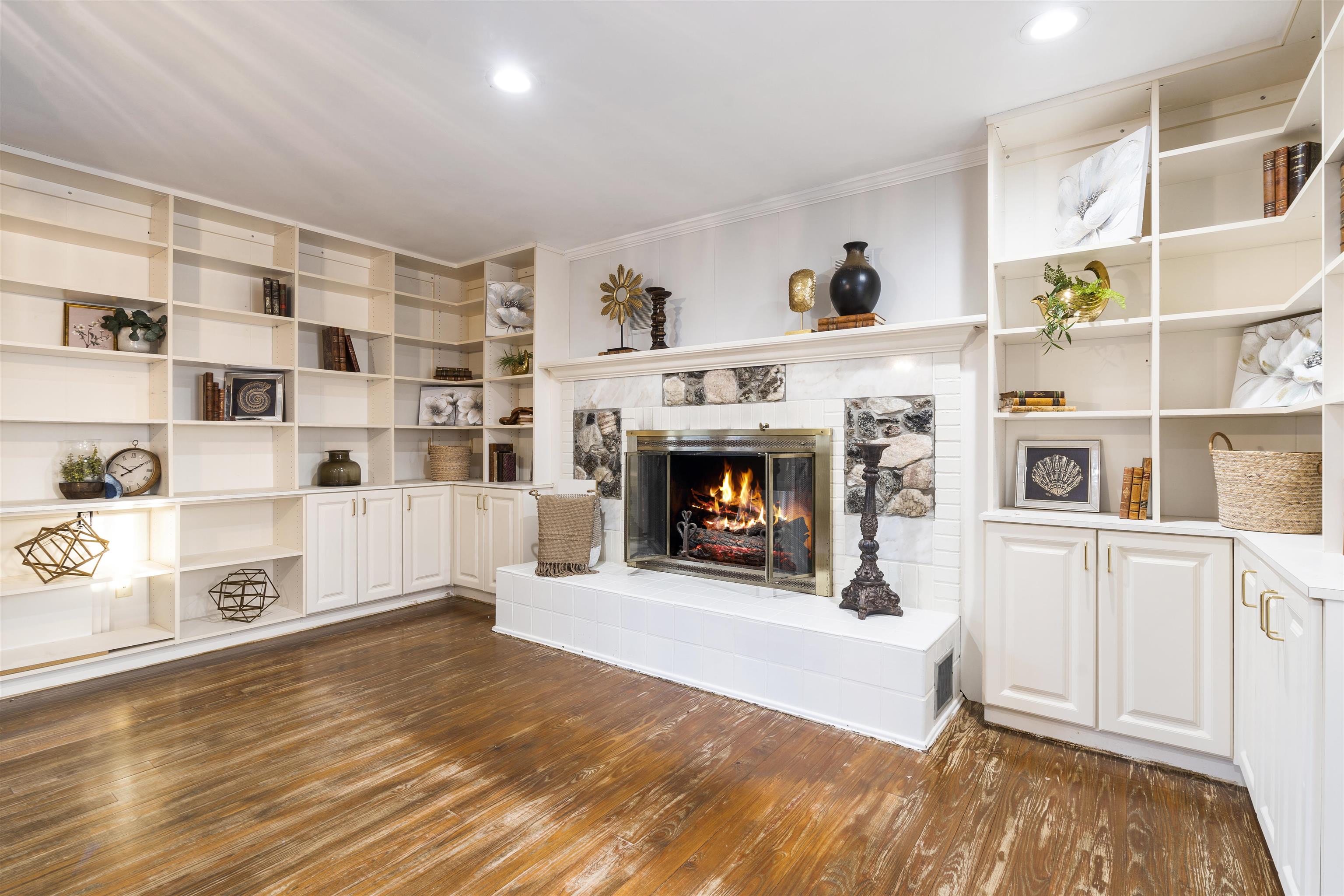 186 South Beach Street