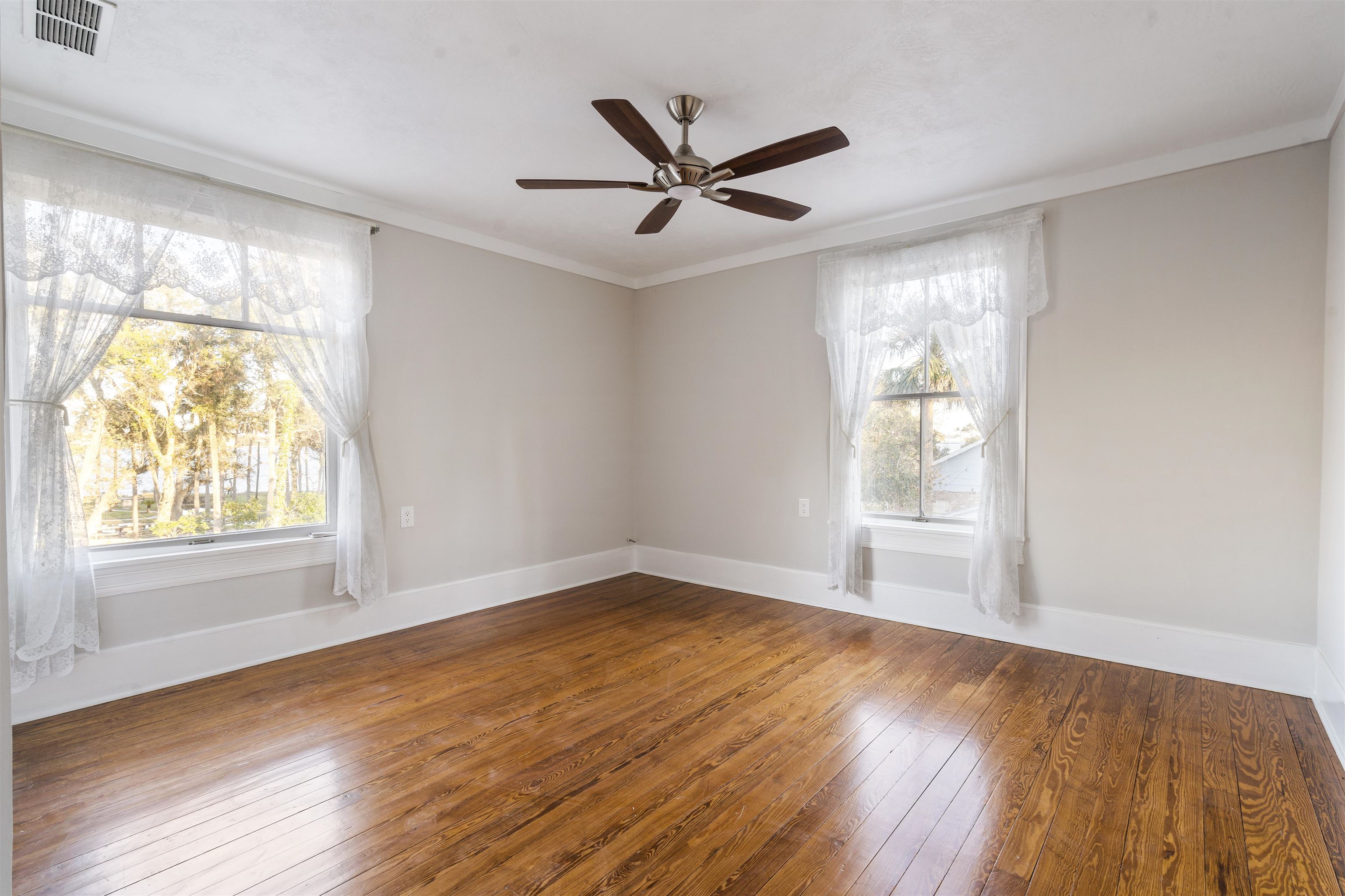 186 South Beach Street