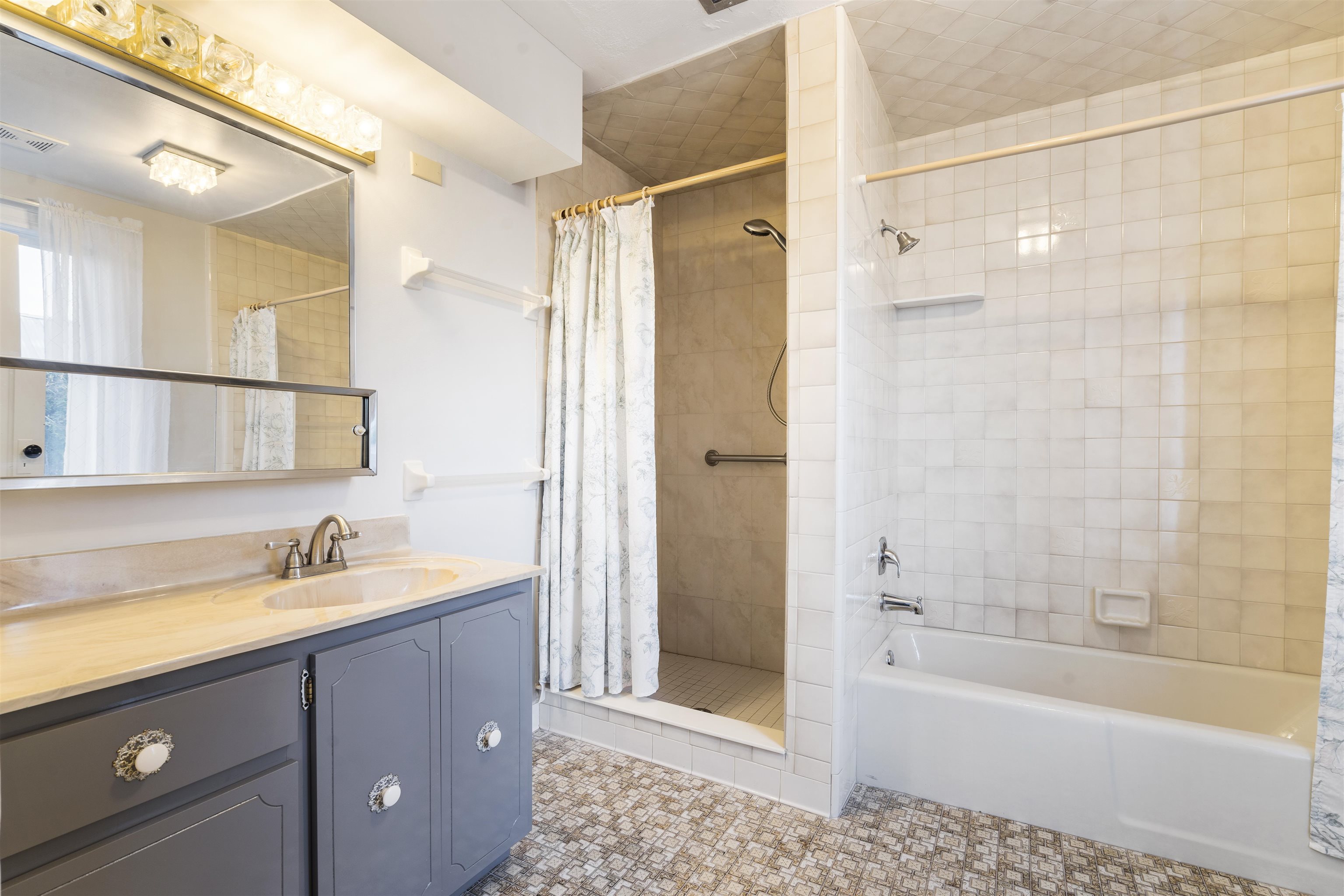 186 South Beach Street