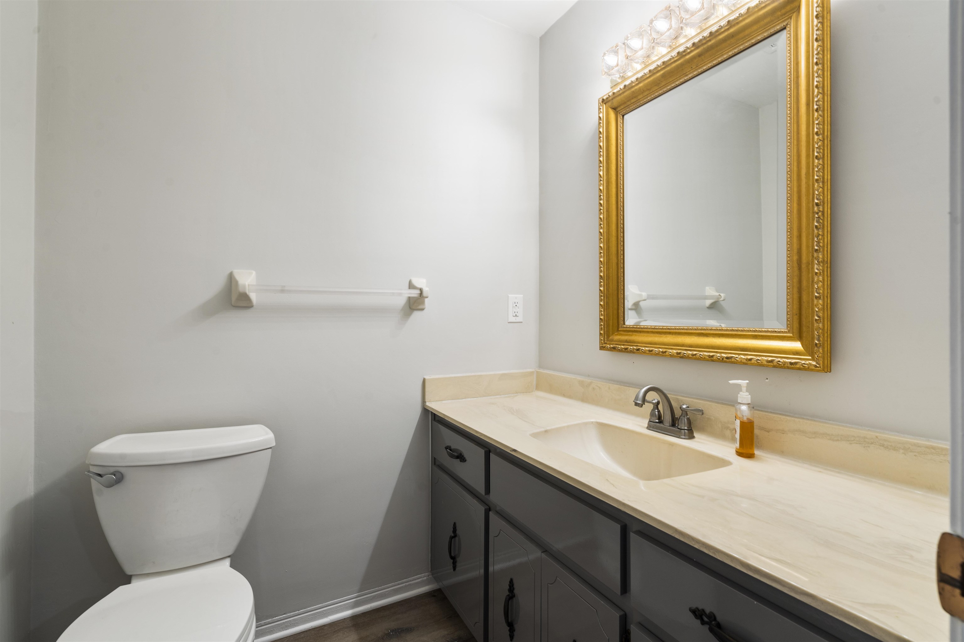 186 South Beach Street